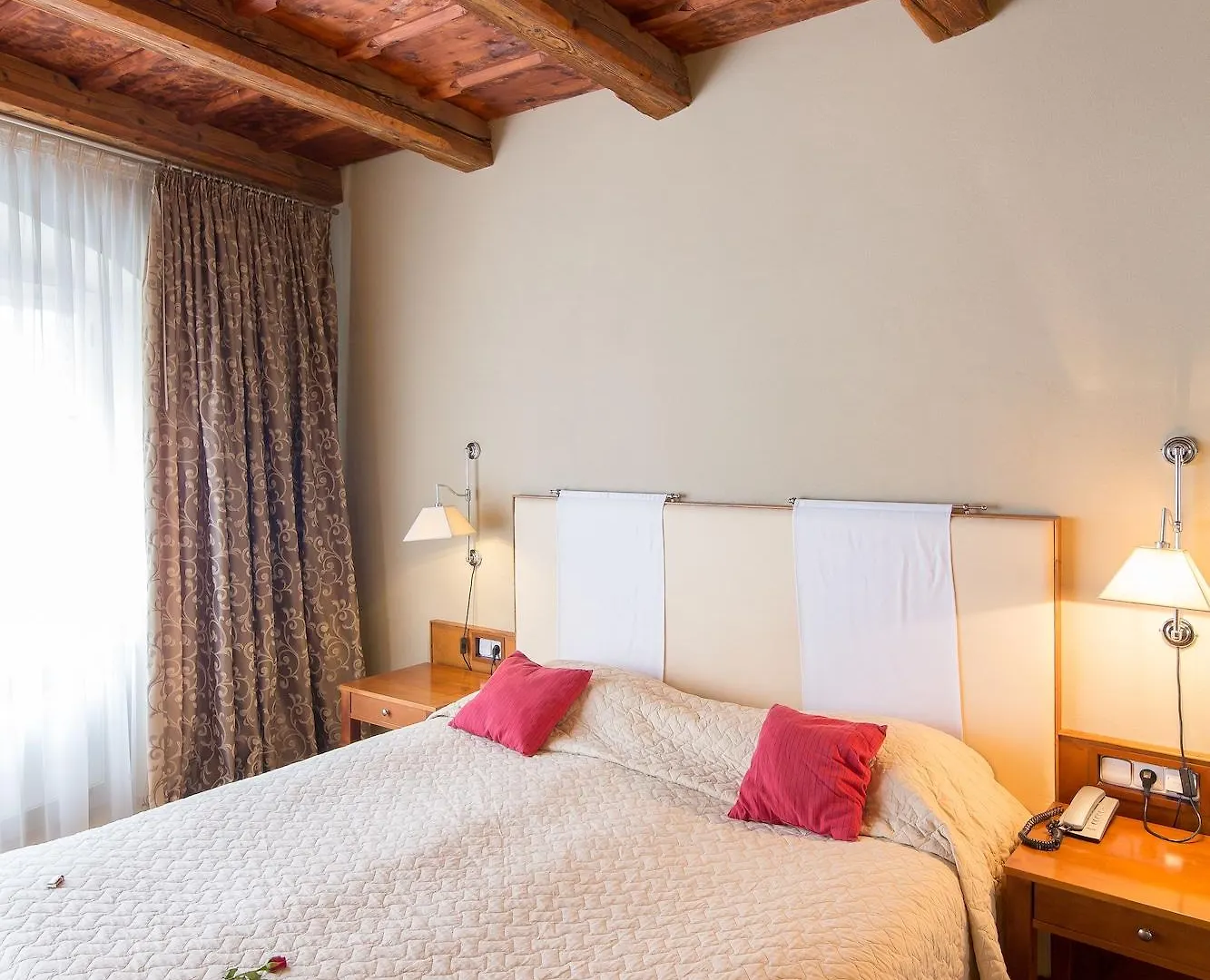 The Golden Wheel Hotel Praga