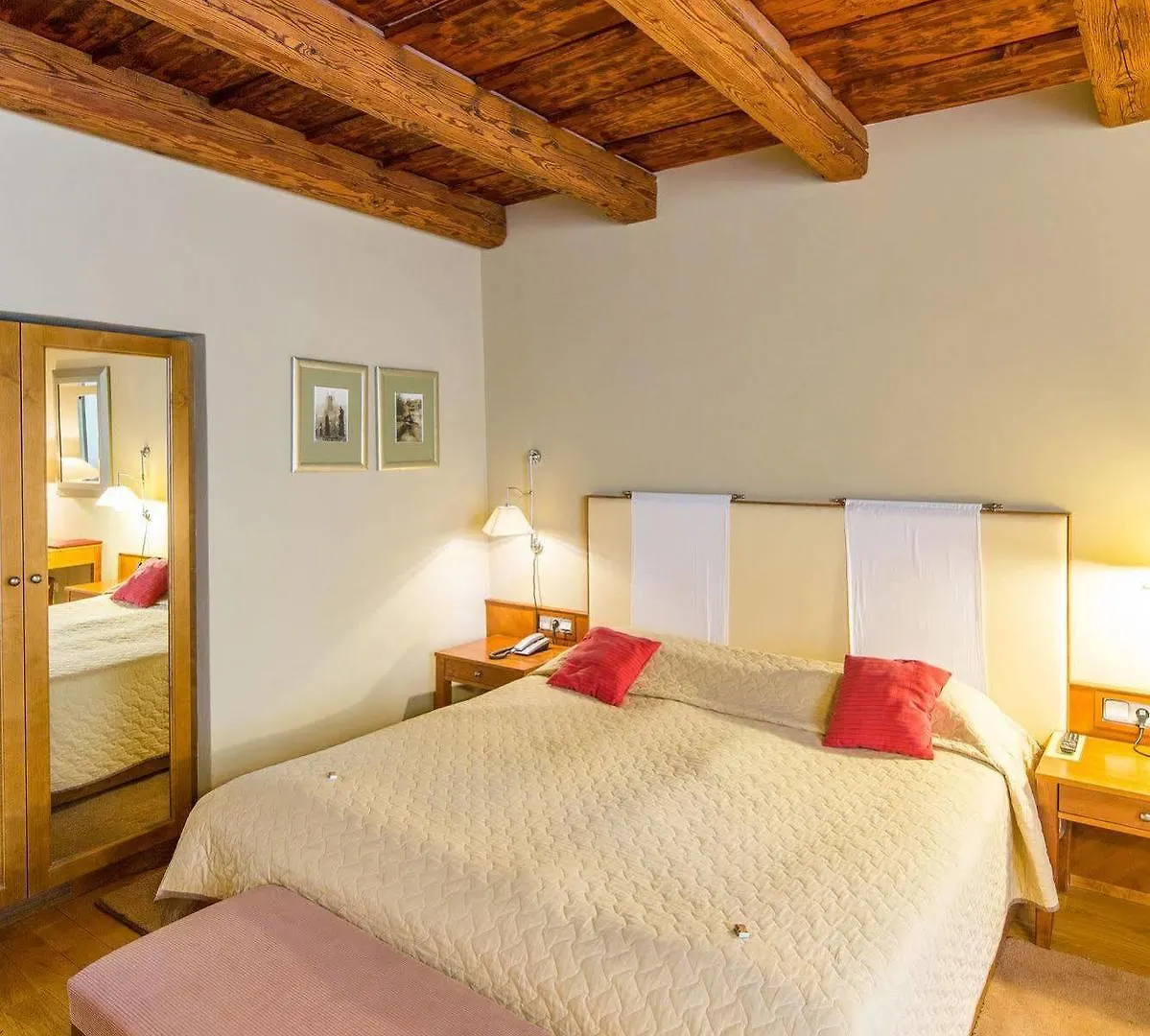 The Golden Wheel Hotel Praag