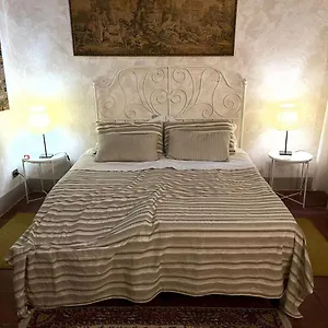 https://san-felice-house.it-tuscanyhotel.com