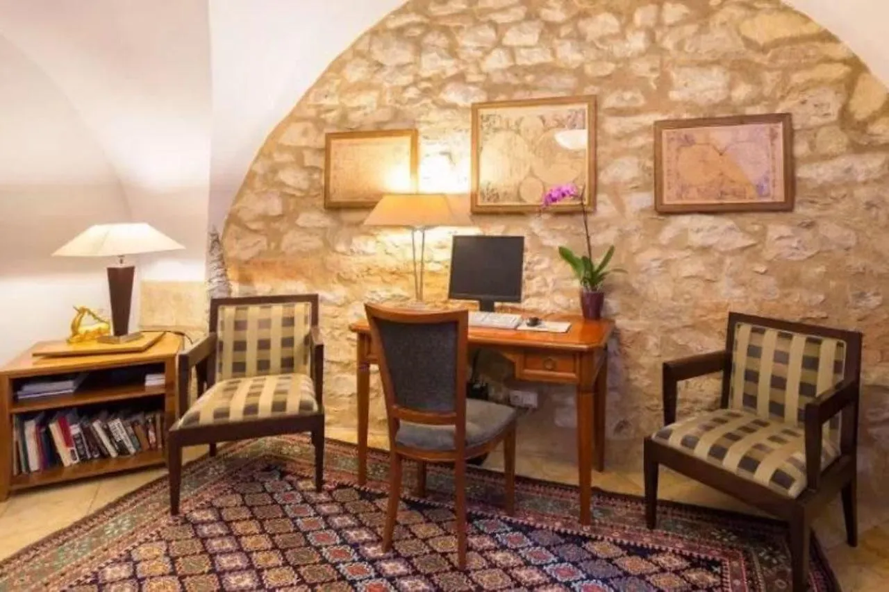 פראג The Golden Wheel Hotel 4*,  צ'כיה