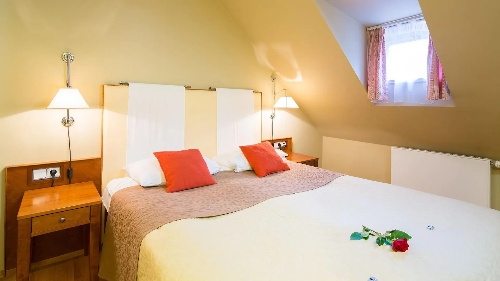 The Golden Wheel Hotel Praga 4*,  Repubblica Ceca